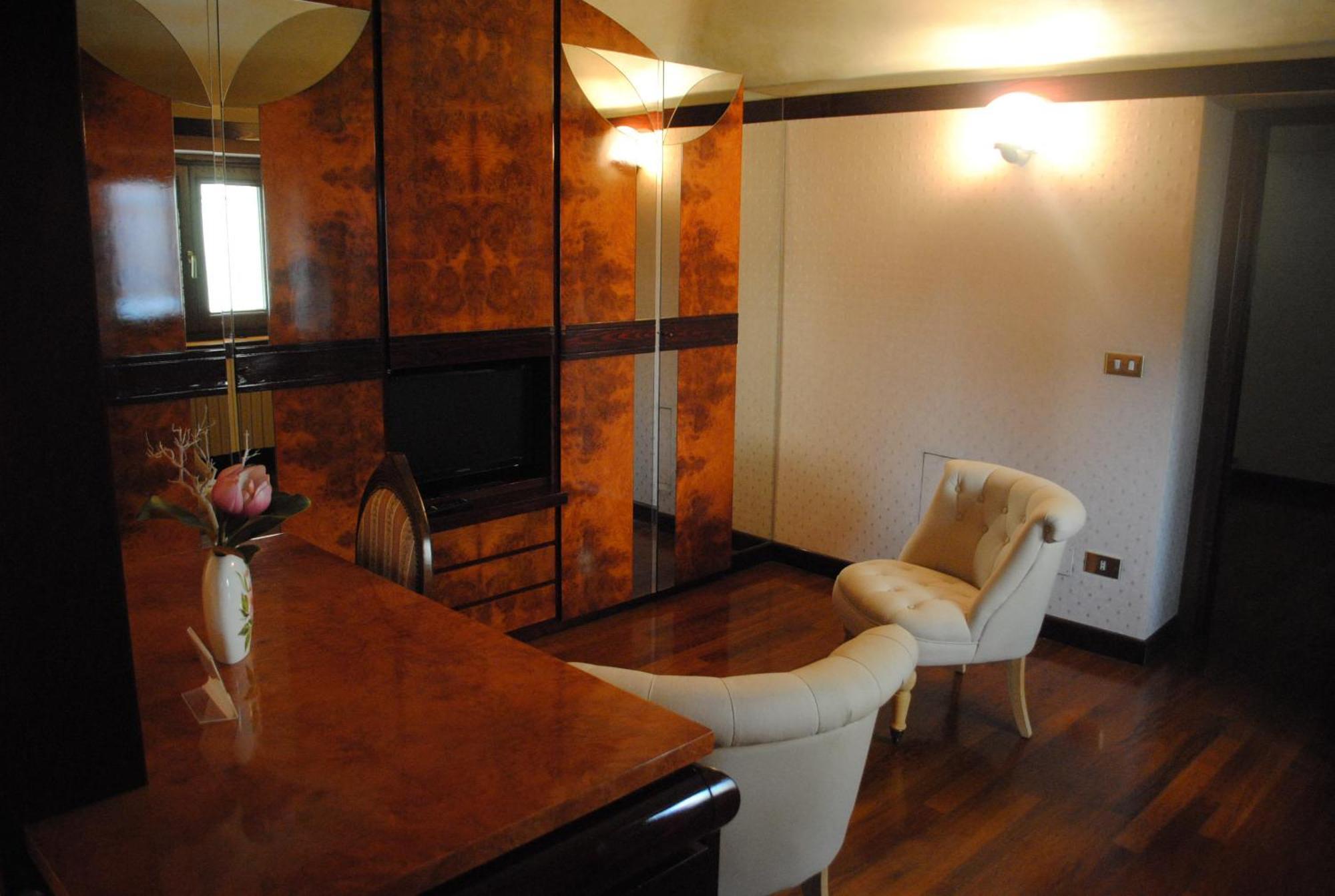 Hotel Locanda San Giacomo Agliano Terme Rum bild