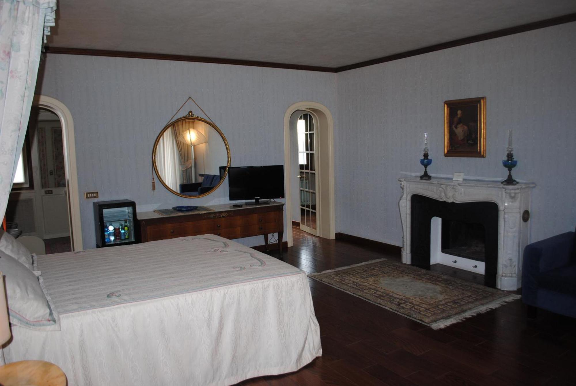 Hotel Locanda San Giacomo Agliano Terme Rum bild
