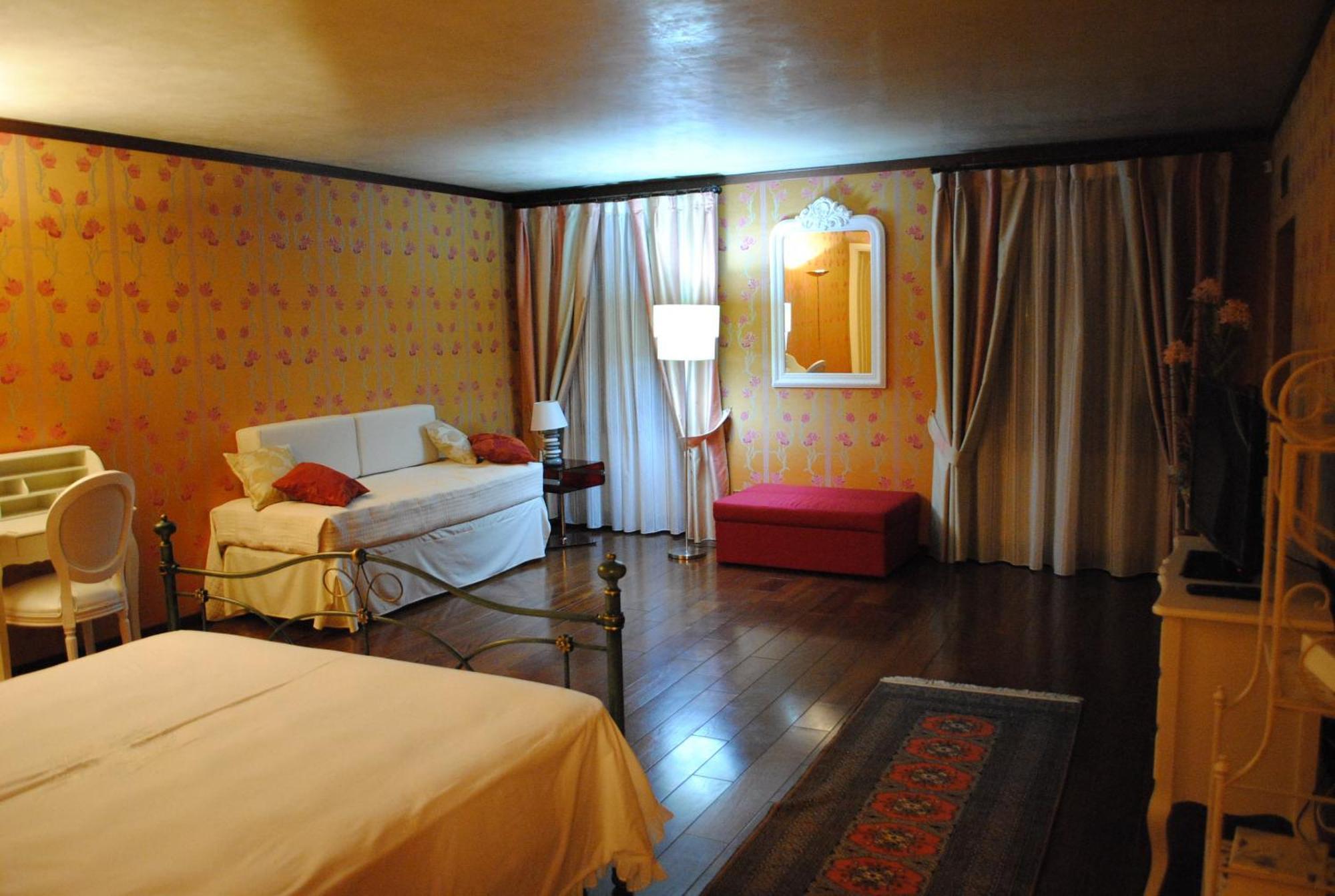 Hotel Locanda San Giacomo Agliano Terme Rum bild